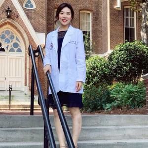 Meet your Posher, Esther